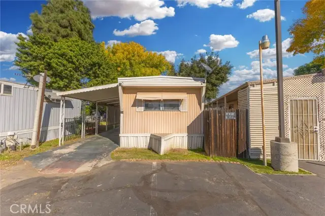 2075 W Rialto  #29, San Bernardino, CA 92410 - Image #1