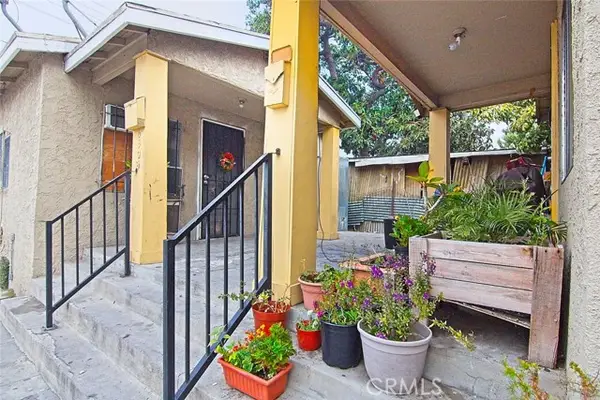 6905 Compton, Los Angeles, CA 90001