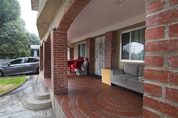 6911 Compton, Los Angeles, CA 90001