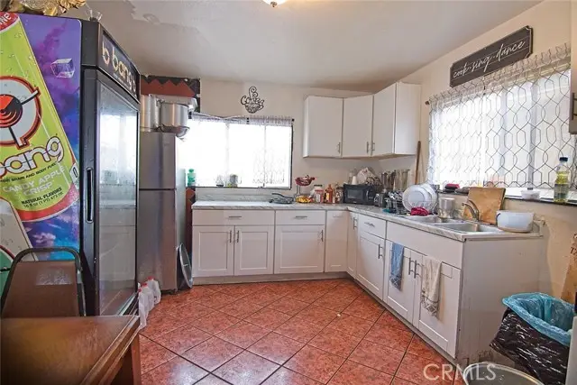 6911 Compton, Los Angeles, CA 90001 - Image #3