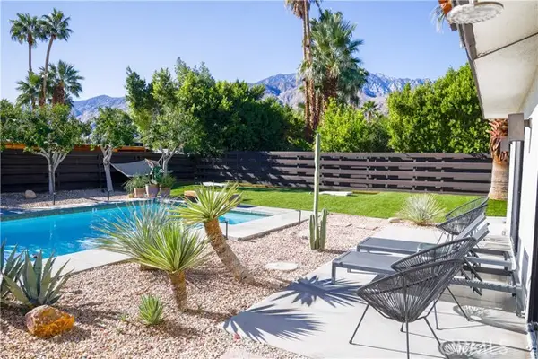 1133 Via Escuela, Palm Springs, CA 92262