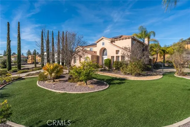 952 Creek View, Redlands, CA 92373 - #1