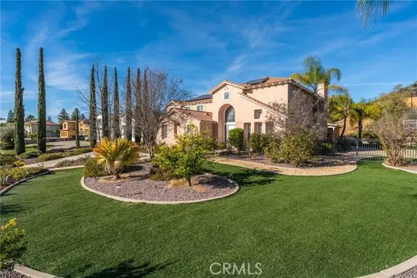 952 Creek View, Redlands, CA 92373