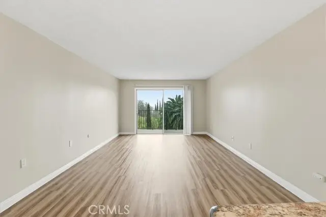 1517 Garfield  #32, Glendale, CA 91205 - Image #2