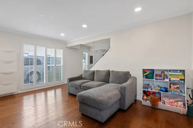 10403 Stratton Court, Cypress, CA 90630 - Image #3