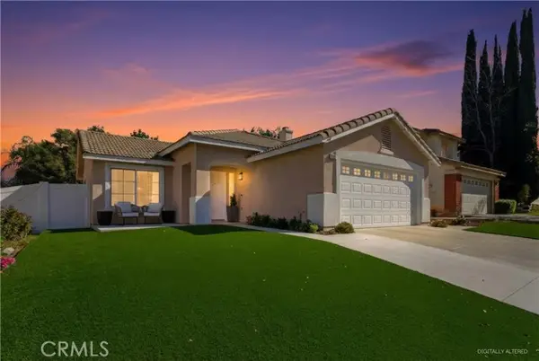 3199 Rowena, Corona, CA 92882