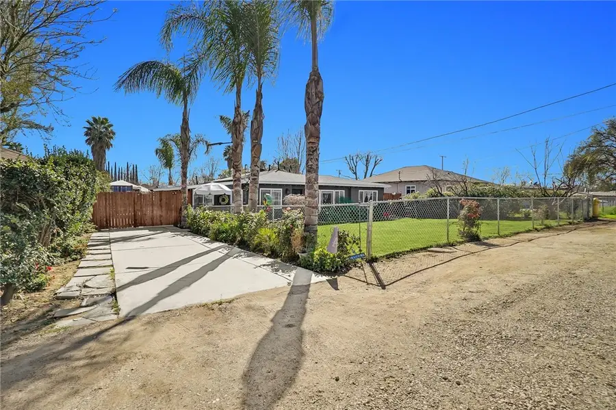 32533 Avenue, Yucaipa, CA 92399 - #2