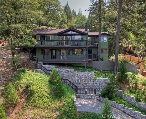 24445 San Moritz Drive, Crestline, CA 92325