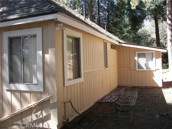 21636 Sawpit Canyon, Cedarpines Park, CA 92322