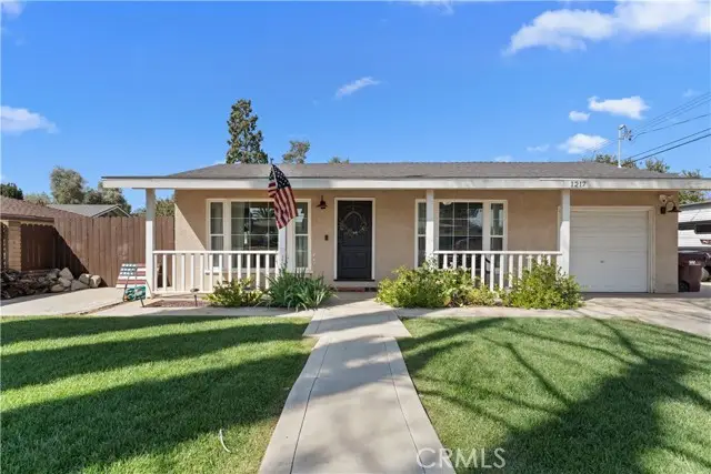 1217 N California Avenue, Beaumont, CA 92223 - #2