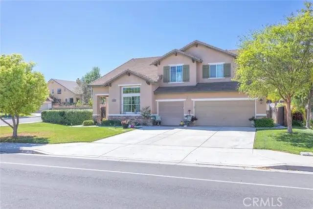 189 Goldenrod, Perris, CA 92570 - #3