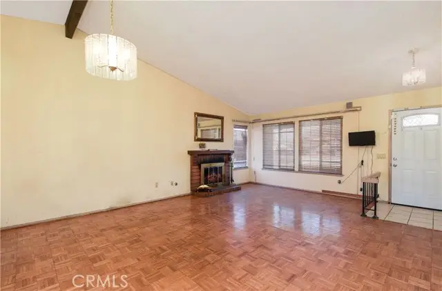 10988 Middleborough, Riverside, CA 92503 - #2