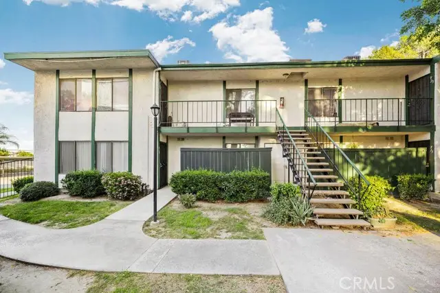 1735 Washington F14  #F14, Colton, CA 92324 - #1