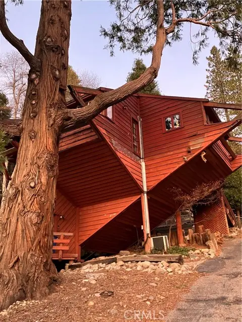 23228 Brookside, Crestline, CA 92325