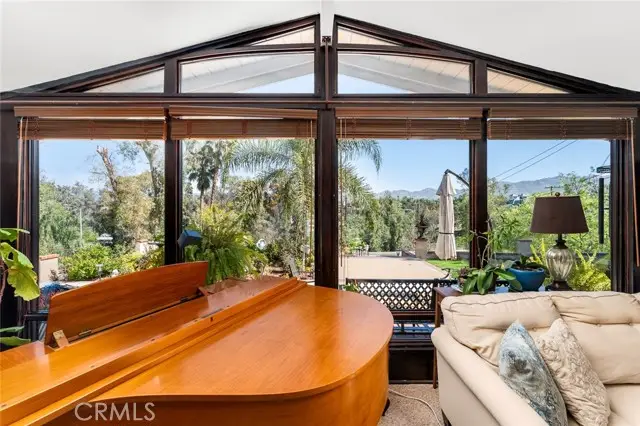 5051 Victoria Avenue, Riverside, CA 92506 - #3