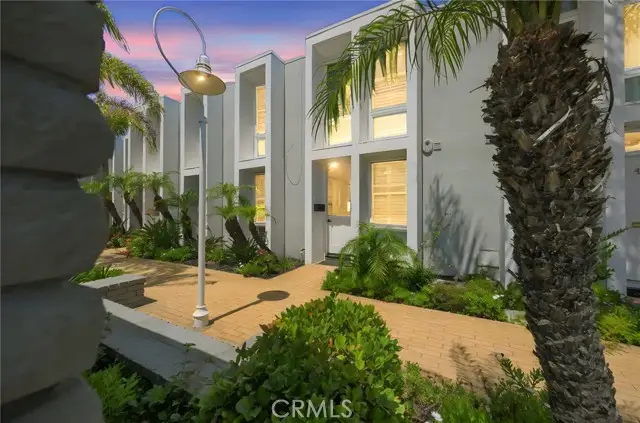 4001 Aladdin, Huntington Beach, CA 92649 - #1