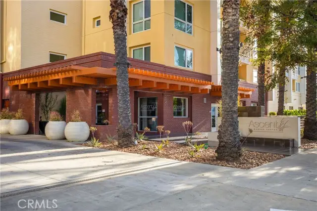 21301 Erwin, Woodland Hills, CA 91367 - #2