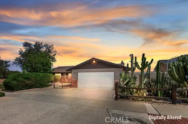 305 Citron Street, Corona, CA 92879 - #1