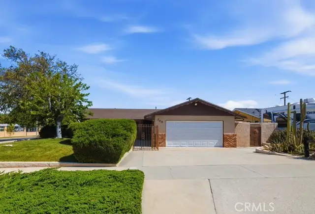 305 Citron Street, Corona, CA 92879 - #2