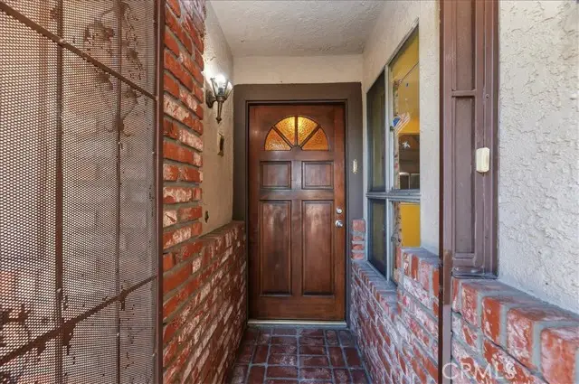 305 Citron Street, Corona, CA 92879 - #3