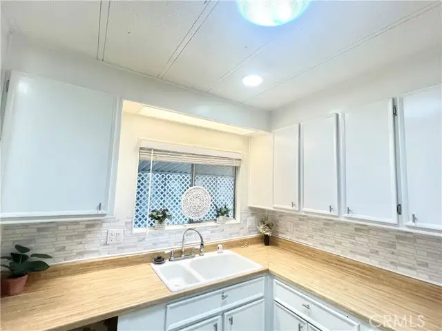 4040 Piedmont, Highland, CA 92346 - #2