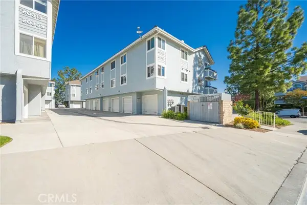 20305 Rue Crevier  #585, Canyon Country, CA 91351