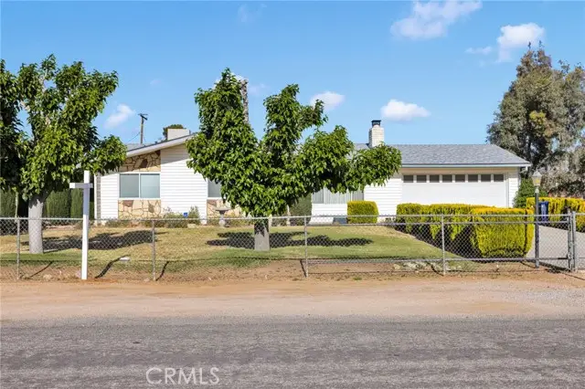 13392 Yakima, Apple Valley, CA 92308 - #2