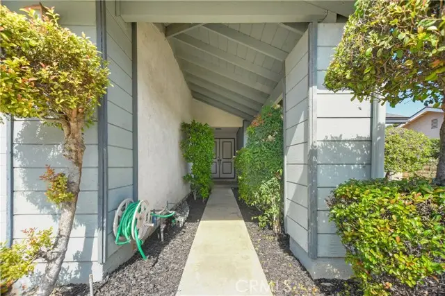 2046 Ontario, Corona, CA 92882 - #2