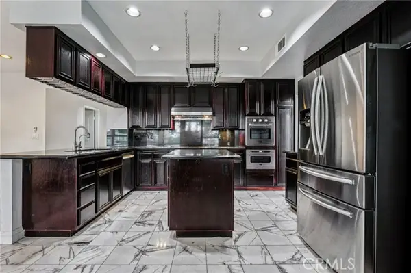 901 Clearwood Avenue, Riverside, CA 92506