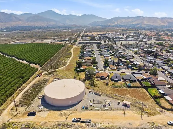 2016 SAN Bernardino Avenue, Mentone, CA 92359