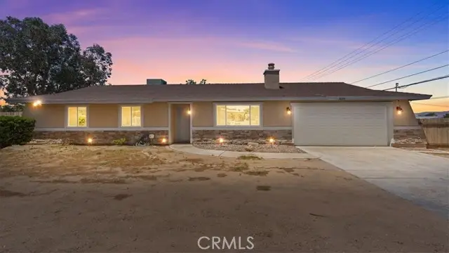 18298 Danbury, Hesperia, CA 92345 - #1
