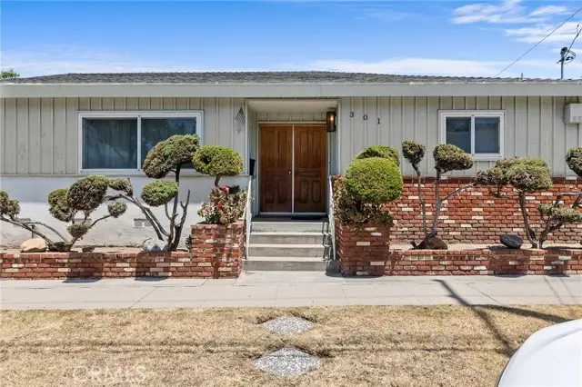 301 Buckthorn Street, Inglewood, CA 90301 - #3