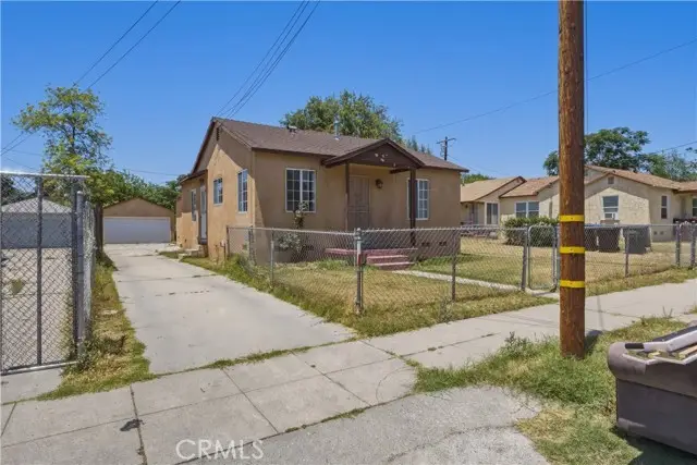 1564 Genevieve, San Bernardino, CA 92405 - #2