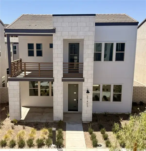27403 Creekwood Lane, Valencia, CA 91381
