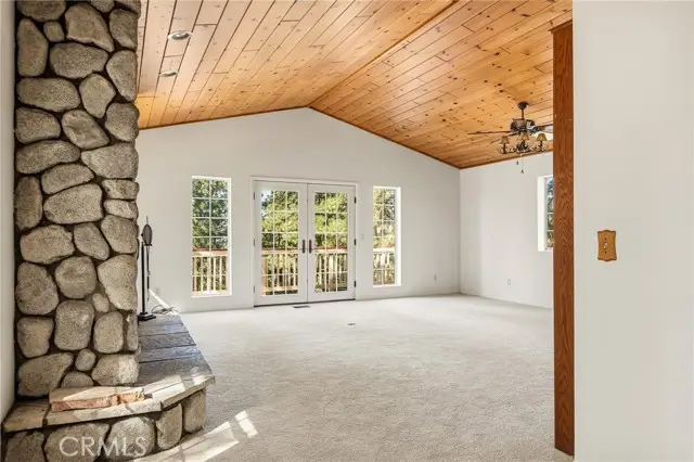 30930 Glen Oak, Running Springs, CA 92382 - #2