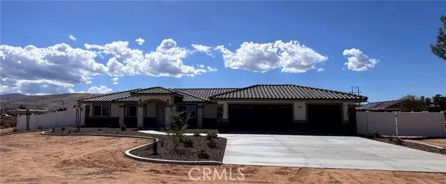 21317 Caribou Road, Apple Valley, CA 92308 - #1