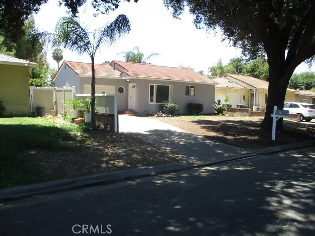 9748 Belmont, Riverside, CA 92503 - #2