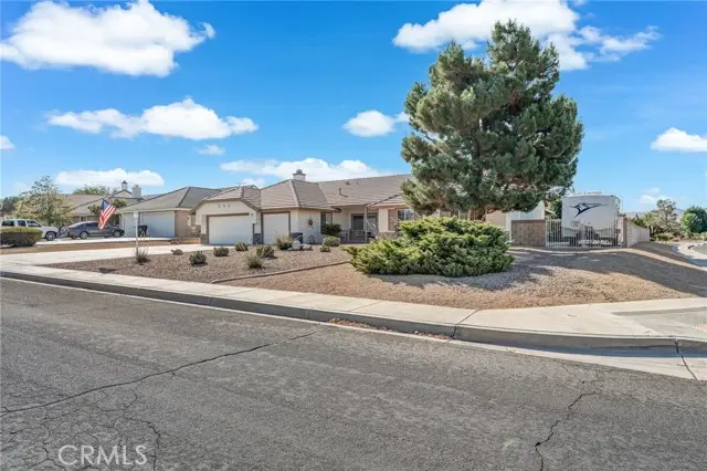 19651 Ottawa Road, Apple Valley, CA 92308 - #3