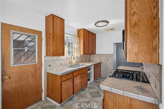 424 3rd, Rialto, CA 92376 - #2