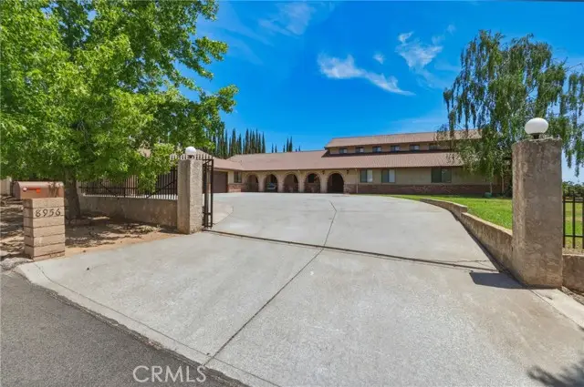 8956 Oak Creek Rd, Cherry Valley, CA 92223 - #2