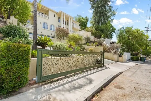 5369 Medina Road, Woodland Hills, CA 91364 - #2