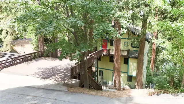 24036 Cresta, Crestline, CA 92325 - #3
