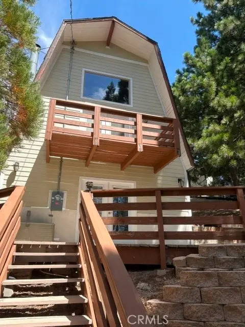 30975 Knob Hill Circle, Running Springs, CA 92382