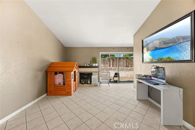 254 Hawthorne Street, Rialto, CA 92376 - #3