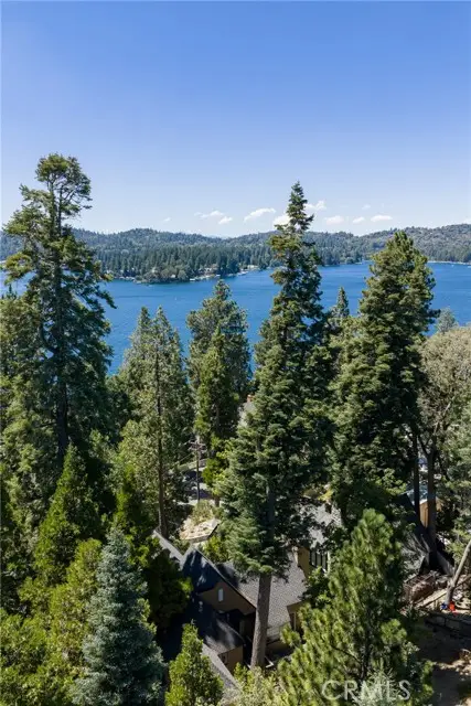 311 John Muir, Lake Arrowhead, CA 92352