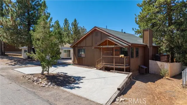 630 Villa Grove Avenue, Big Bear City, CA 92314 - #2