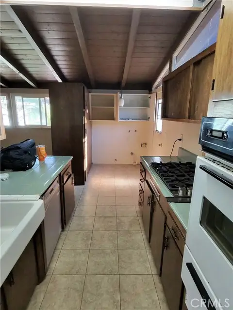 2605 Santa Fe, Fullerton, CA 92831 - #2