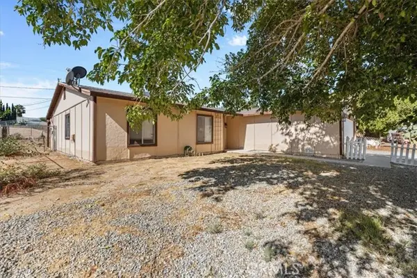 16070 Andover Dr, Victorville, CA 92394