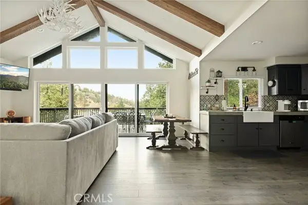 24379 San Moritz, Crestline, CA 92325
