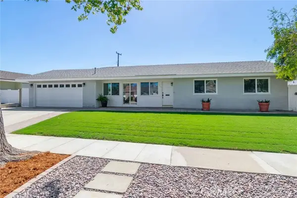 1102 E. Amber Avenue, Orange, CA 92865